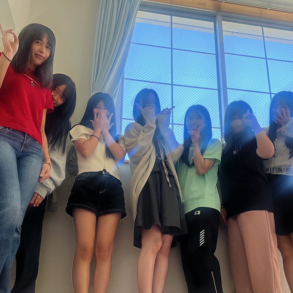 自由服登校日の生徒たち 08